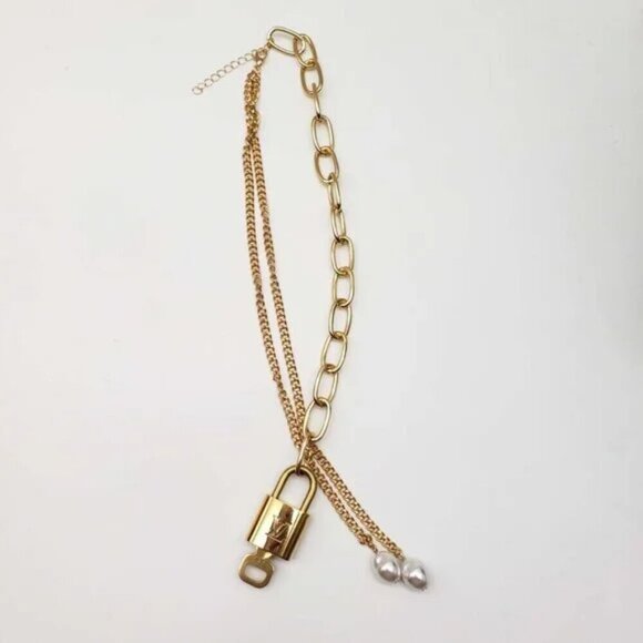 Authentic Louis Vuitton Lock and Key Gold Color with Gold Plated Chain Necklace - Picture 3 of 6
